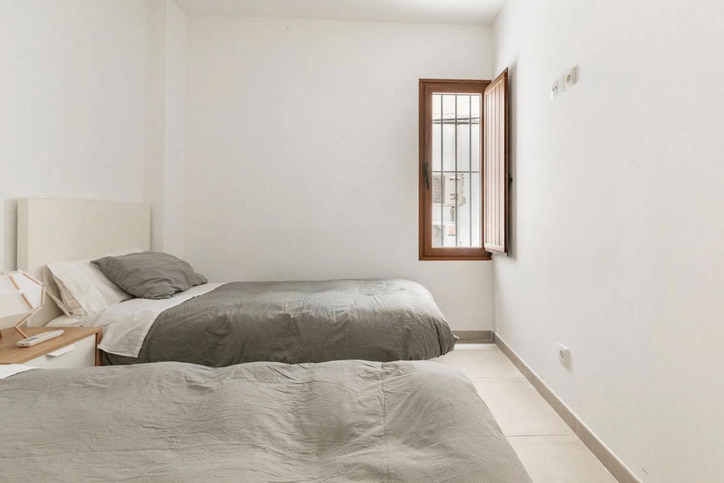 Vivienda Junto A Ruzafa - 12 Pax Y Mas Apartment Valencia Luaran gambar